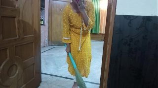 Bihari sexy beautiful maid wife hard fucked in bedroom