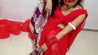 Desi maid giving blowjob in home