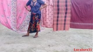 Horny Desi Bhabi Get Fucking Missionary Style With Dewar Clear Audio