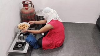 Hot Mallu Wife Kitchen And Getting Fucked porn video