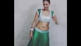 Leena Kapoor sexy navel dance