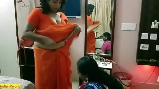 Making out with hot Indian woman in yellow saree