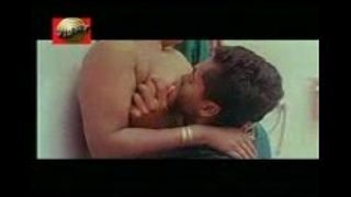 Mallu Maid enjoyed hot romance with her lover