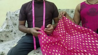 Massager shaving hairy pussy of Mona bhabhi